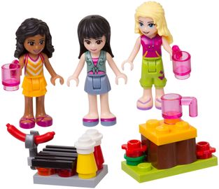 Friends Mini-Doll Campsite Set